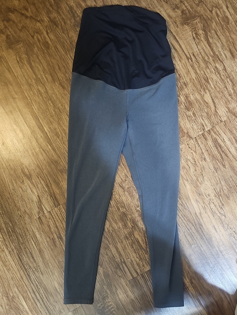 Ingrid And Isabel Maternity Stretch Leggings - Black & Gray